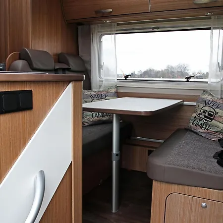 Campiri Base Prague - Motorhomes & Rvs Company Tuchomerice
