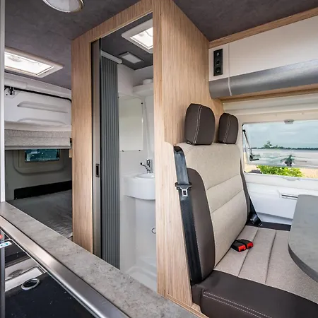 Campiri Base Prague - Motorhomes & Rvs Company *