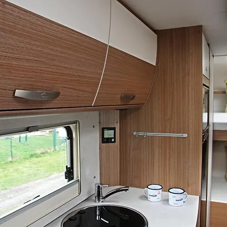 Campiri Base Prague - Motorhomes & Rvs Company Botel